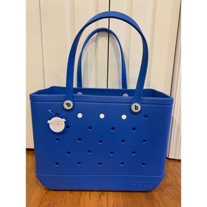 Original large Blue-eyed bogg bag + 2 pouches